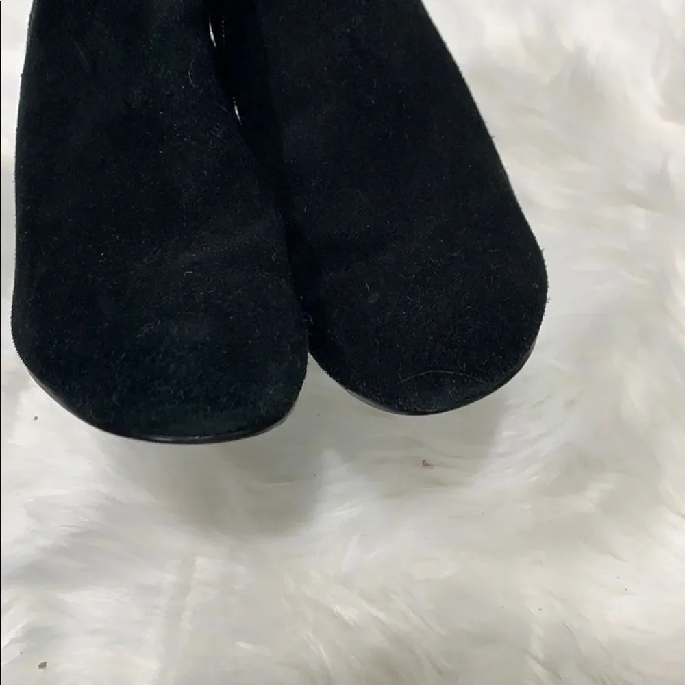 URBAN OUTFITTERS Ecote Black Stacked Heel Bootie